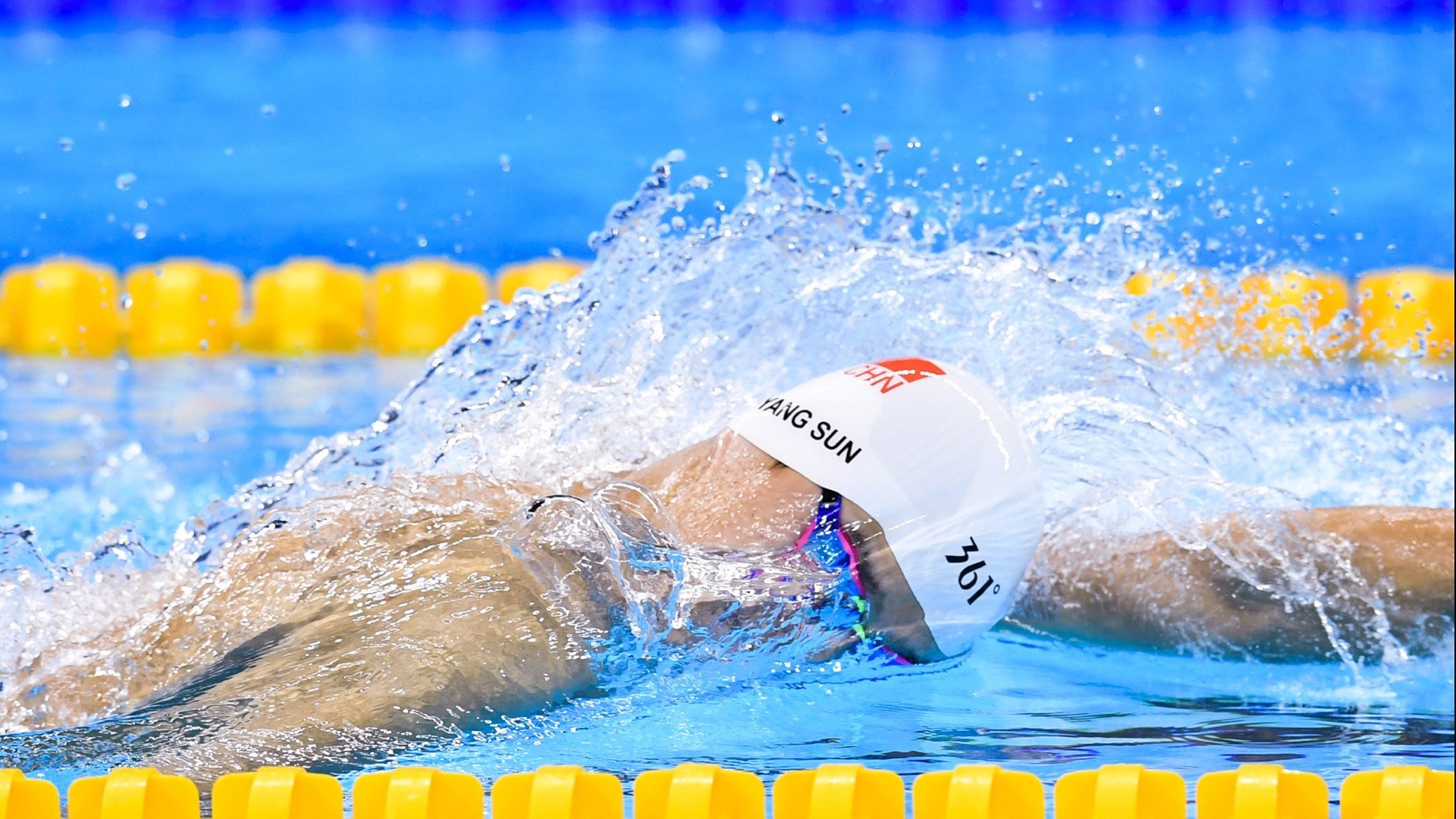 电竞赛事赞助商选择标准与合作案例分析，电竞赞助商有什么好处