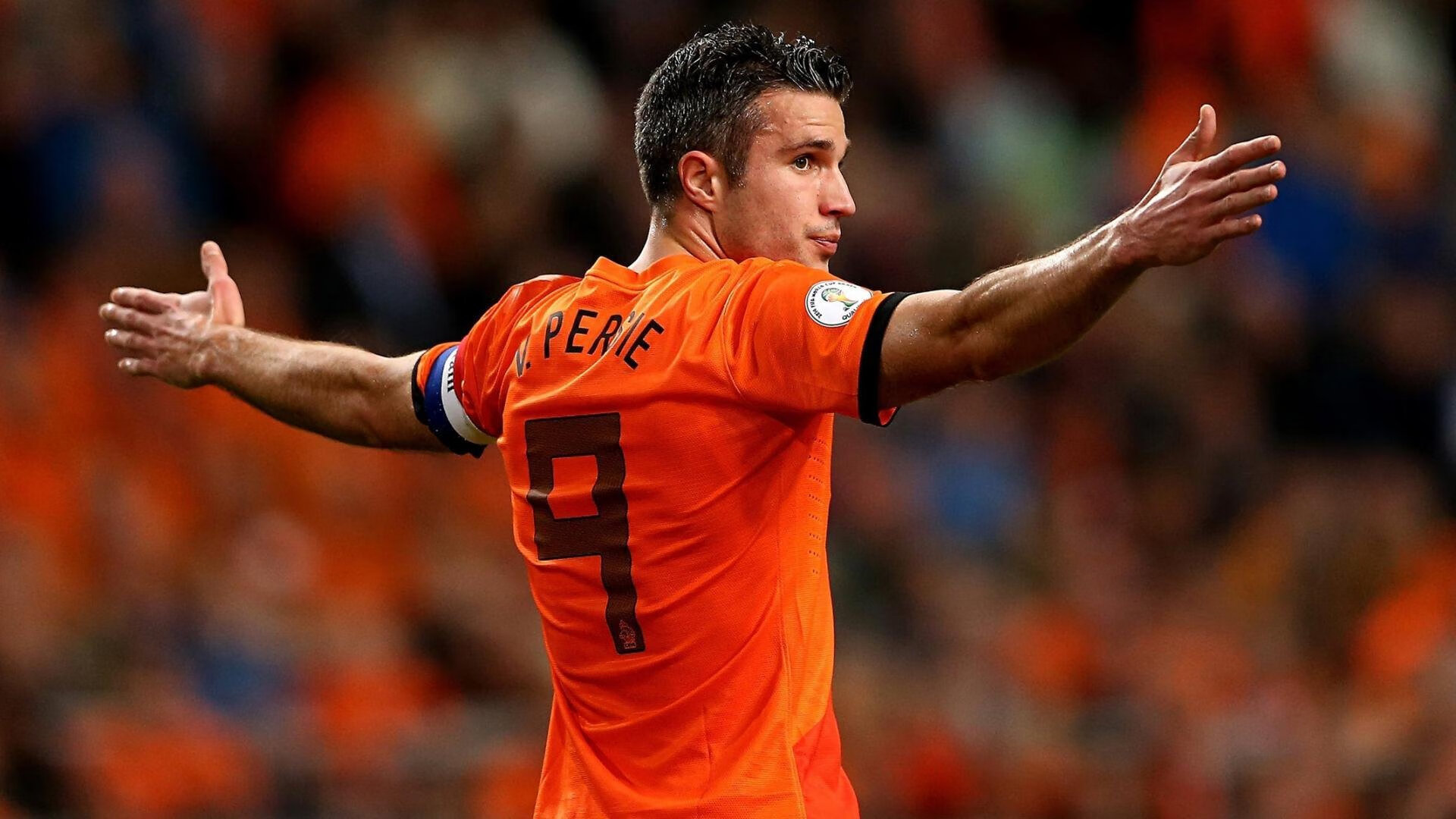 德甲焦点：冠军悬念加剧，拜仁还能稳居头把交椅？，拜仁几次德甲冠军